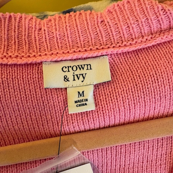 Crown & Ivy V-Neck Crochet Sleeve Button Cardigan and coordinating cropped pants - Picture 3 of 7